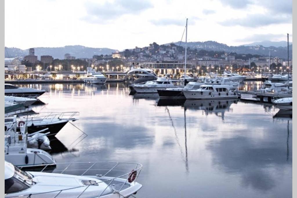 Casa Retro. Historic Center - La Spezia Apartment ภายนอก รูปภาพ