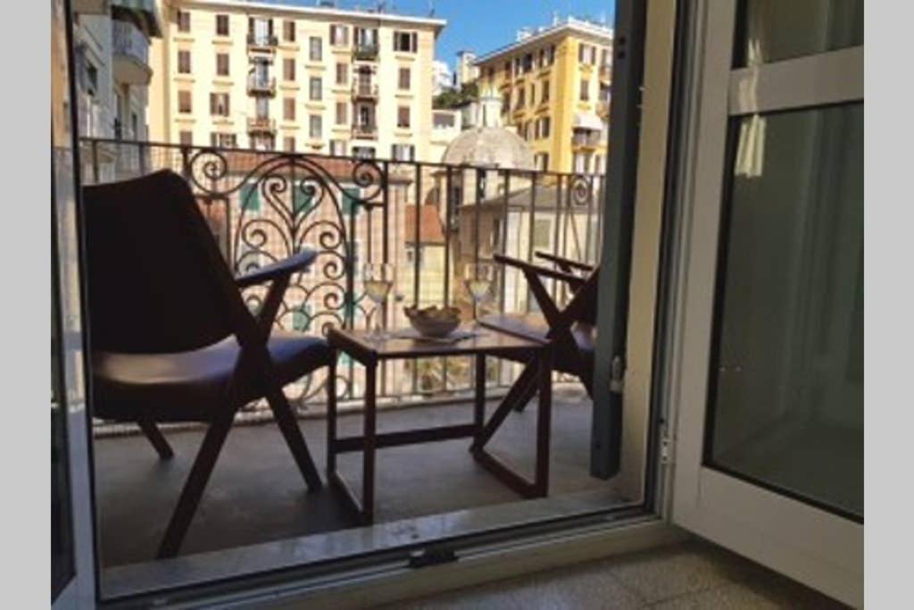 Casa Retro. Historic Center - La Spezia Apartment ภายนอก รูปภาพ
