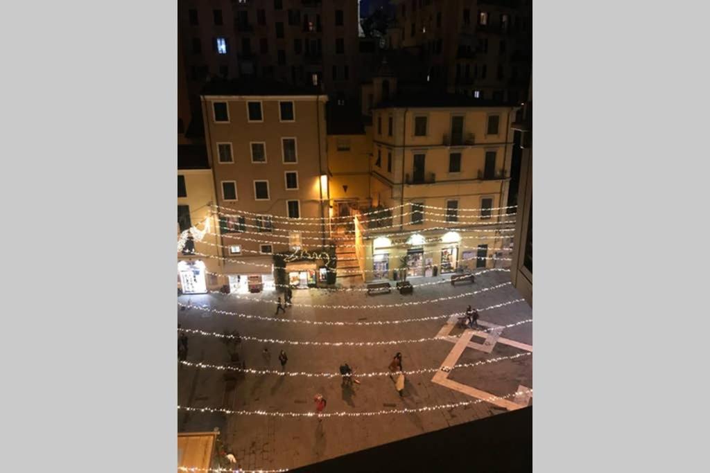 Casa Retro. Historic Center - La Spezia Apartment ภายนอก รูปภาพ