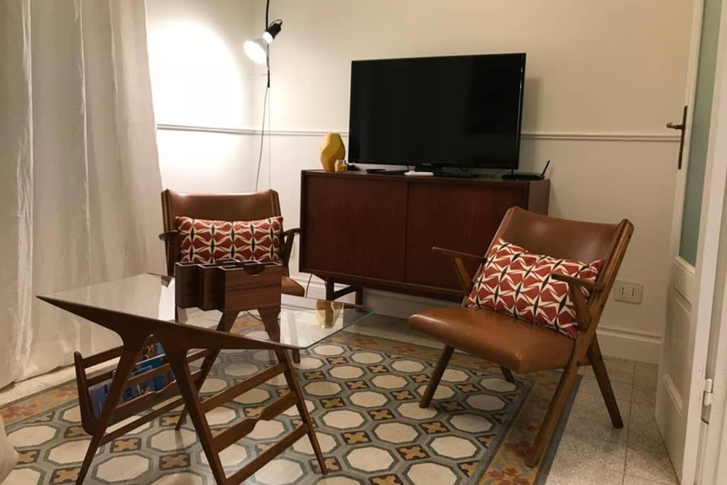 Casa Retro. Historic Center - La Spezia Apartment ภายนอก รูปภาพ