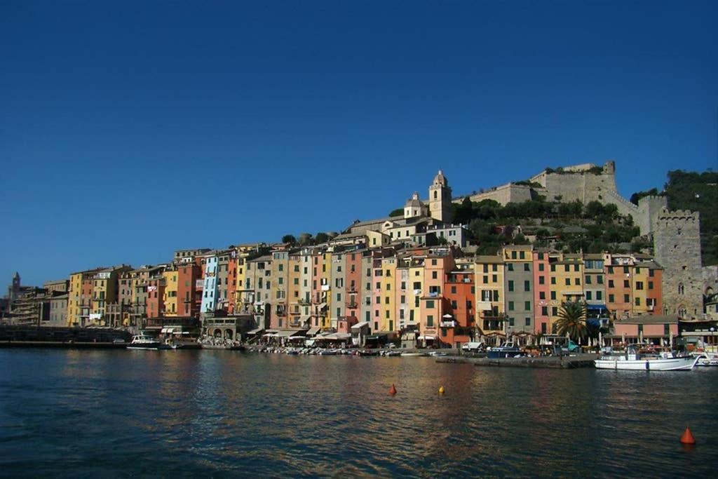 Casa Retro. Historic Center - La Spezia Apartment ภายนอก รูปภาพ